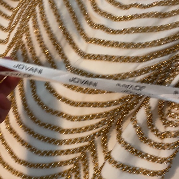 Jovani White & Gold Cocktail Dress Size 4 - Picture 4 of 9